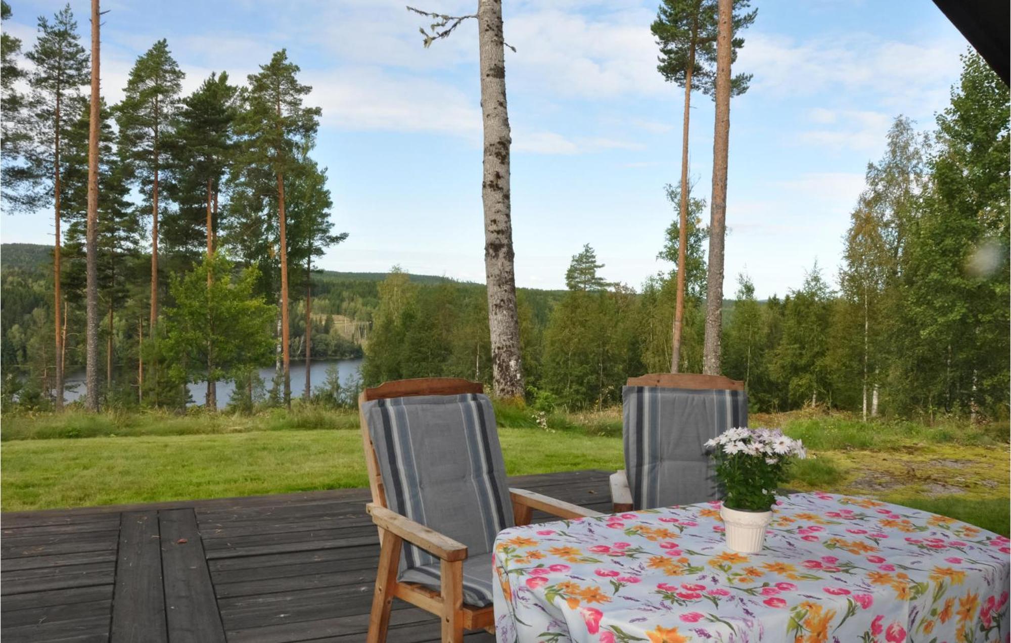 Nice Home In Gunnarskog With Lake View Luaran gambar